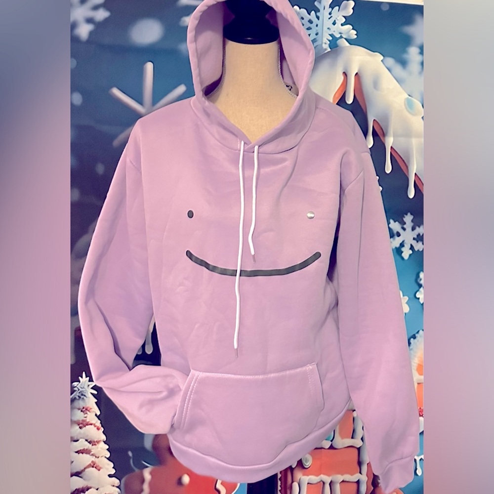 EUC sweatshirt in lilac says 3X, but pit to pit is 24”. Would suit better 1X.